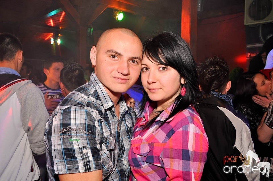 DJ Szatmári & Jucus în Disco Faház,