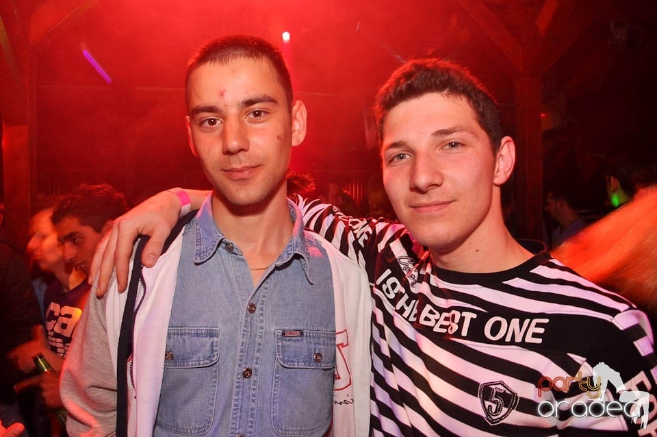 DJ Szatmári & Jucus în Disco Faház,