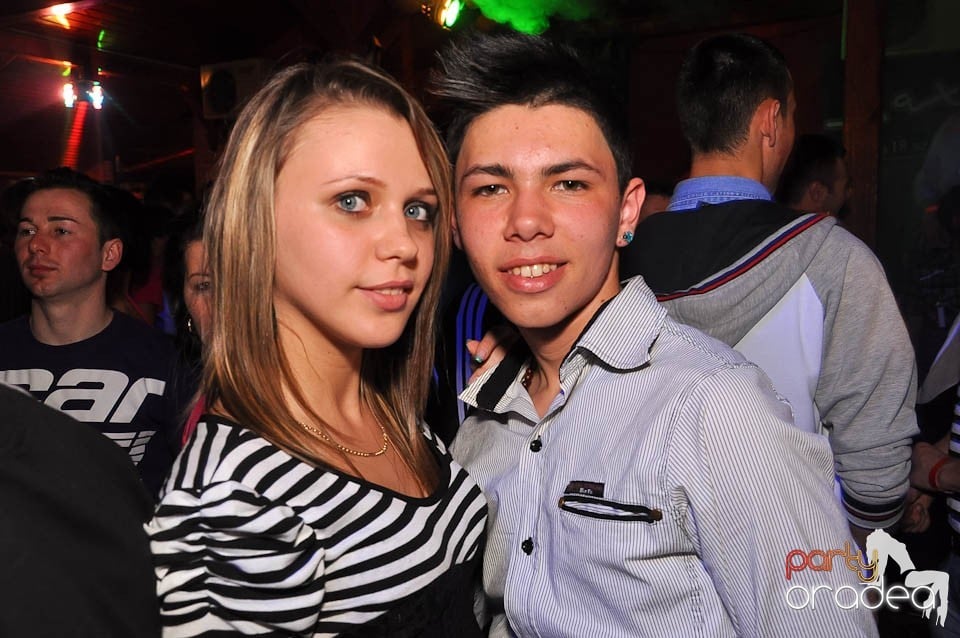 DJ Szatmári & Jucus în Disco Faház,
