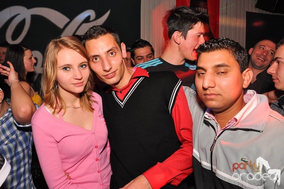 DJ Szatmári & Jucus în Disco Faház,