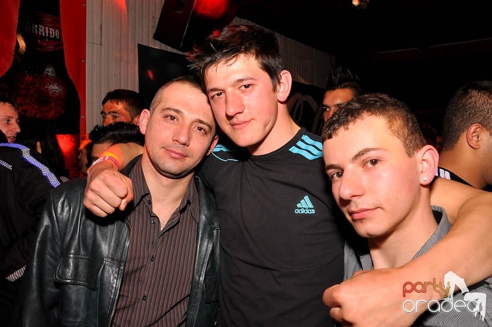 DJ Szatmári & Jucus în Disco Faház,