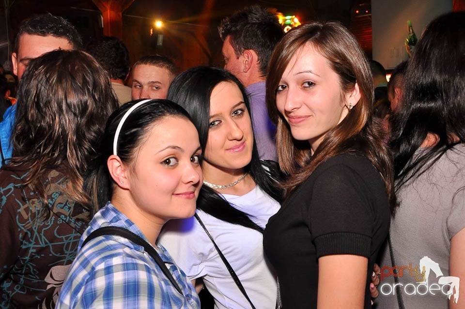 DJ Szatmári & Jucus în Disco Faház,