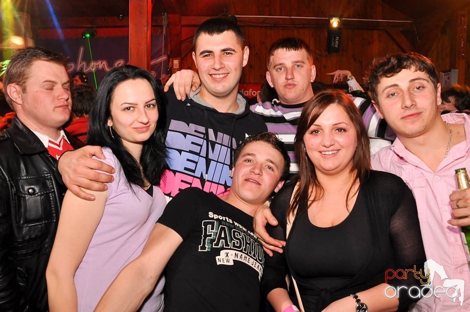 DJ Szatmári & Jucus în Disco Faház,