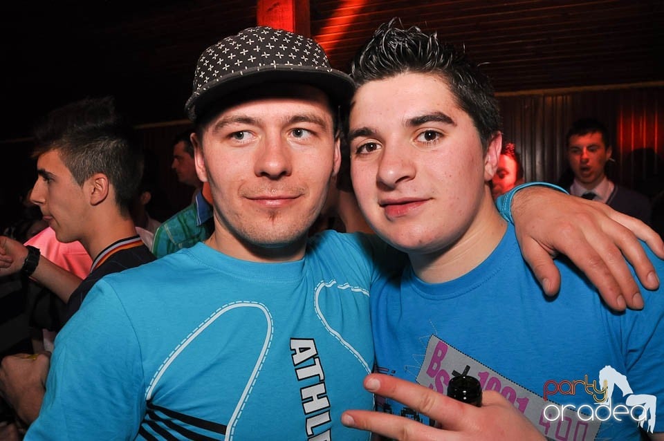 DJ Szatmári & Jucus în Disco Faház,