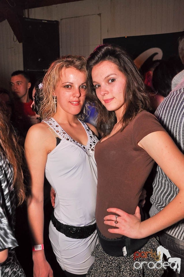 DJ Szatmári & Jucus în Disco Faház,