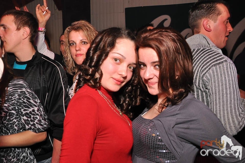 DJ Szatmári & Jucus în Disco Faház,