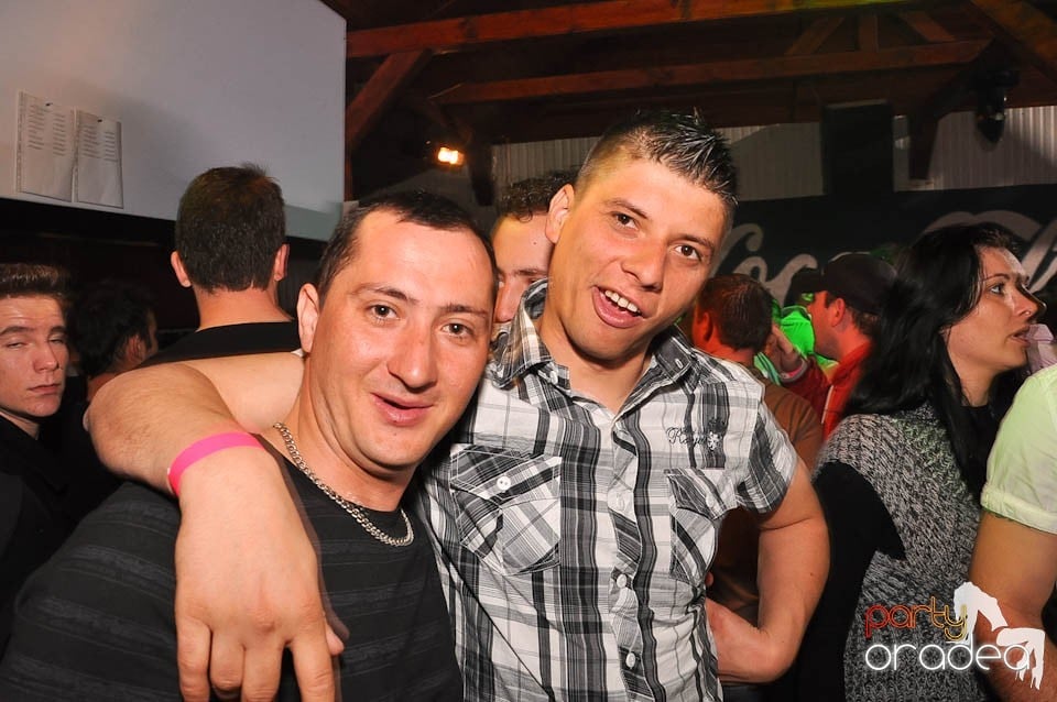 DJ Szatmári & Jucus în Disco Faház,