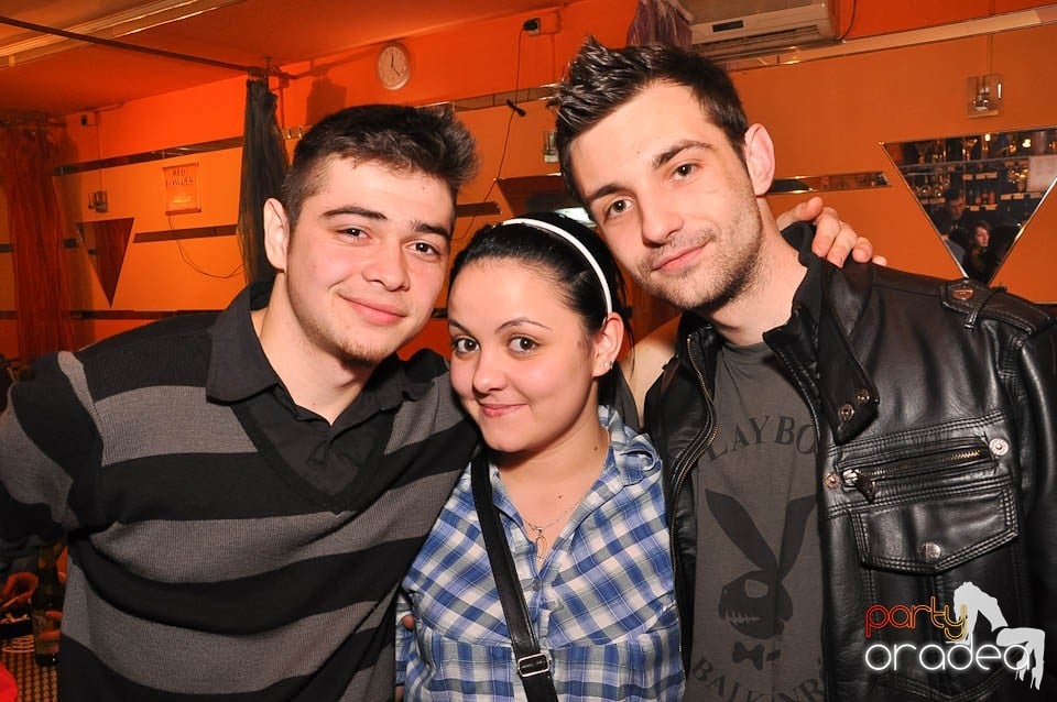 DJ Szatmári & Jucus în Disco Faház,