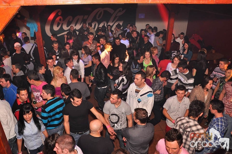 DJ Szatmári & Jucus în Disco Faház,