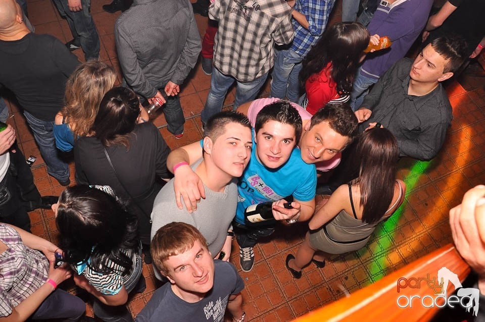 DJ Szatmári & Jucus în Disco Faház,