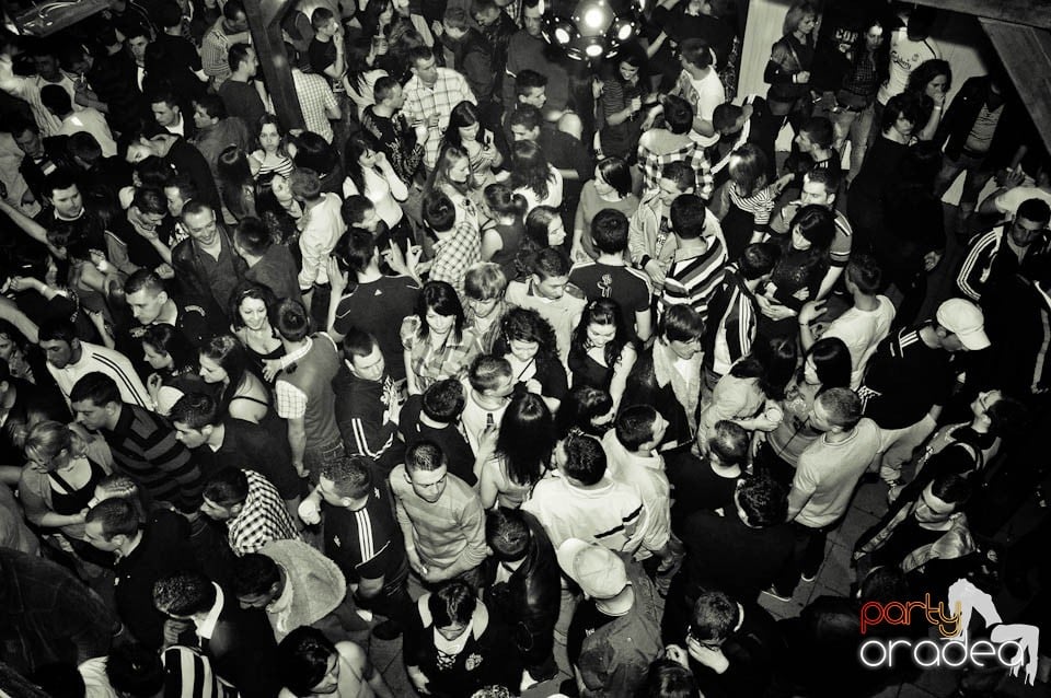 DJ Szatmári & Jucus în Disco Faház,