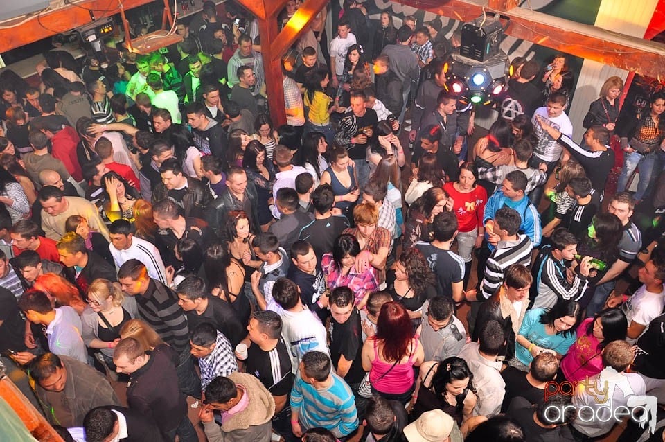 DJ Szatmári & Jucus în Disco Faház,