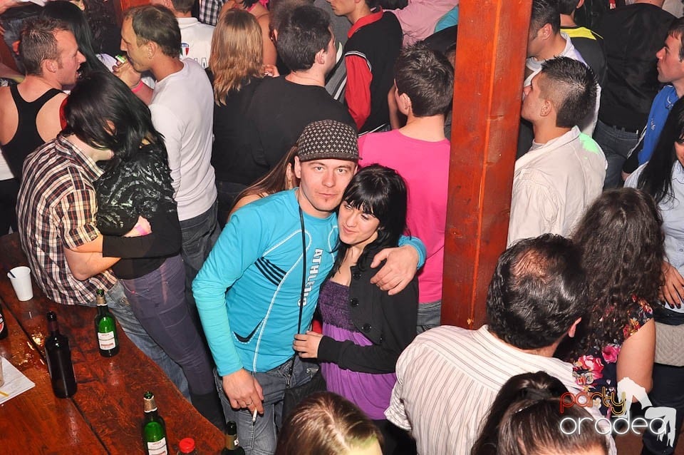 DJ Szatmári & Jucus în Disco Faház,