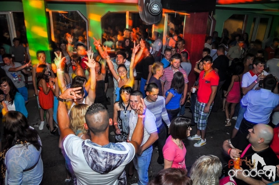 Dj Szatmari & Jucus, Royal Party House