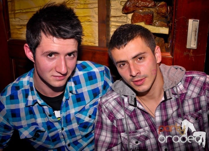 Downtown, sâmbătă noaptea, 