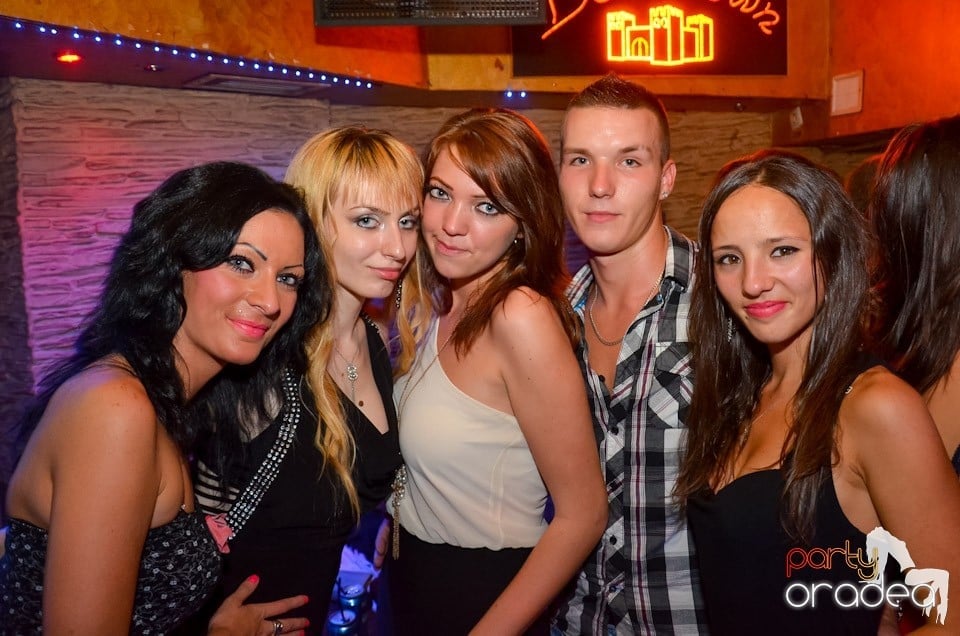 Downtown, sâmbătă noaptea, 