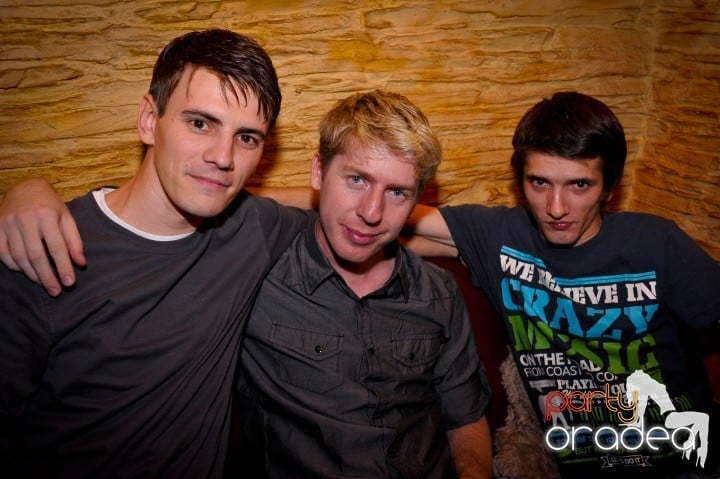 Downtown, sâmbătă noaptea, 