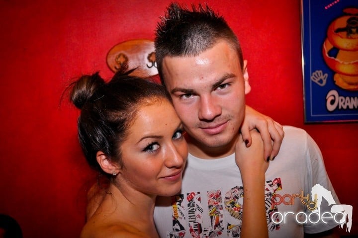 Downtown, sâmbătă noaptea, 