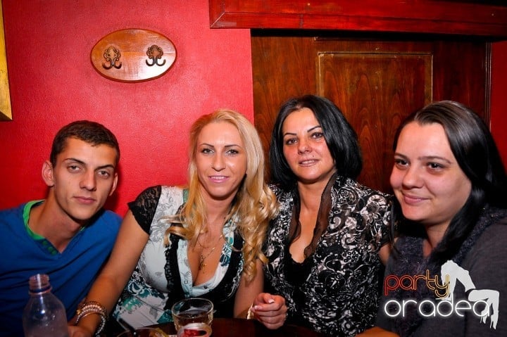 Downtown, sâmbătă noaptea, 