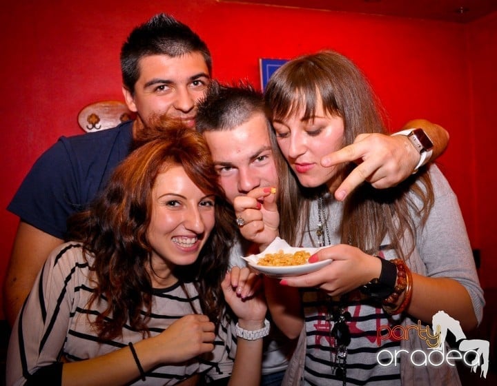 Downtown, sâmbătă noaptea, 