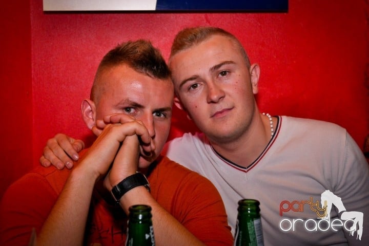 Downtown, sâmbătă noaptea, 