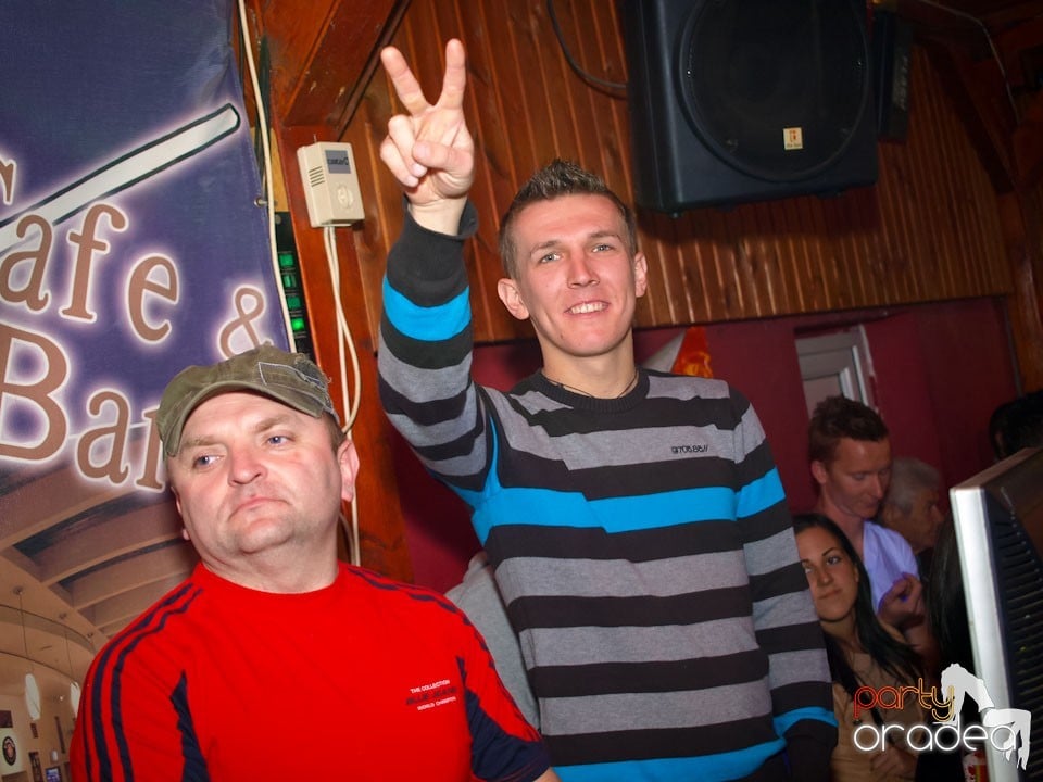 Easter Party în Disco Faház,