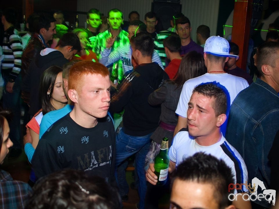 Easter Party în Disco Faház,