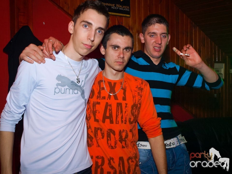 Easter Party în Disco Faház,