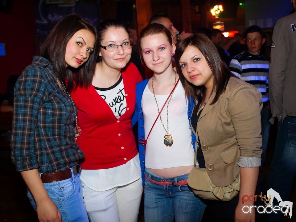 Easter Party în Disco Faház,