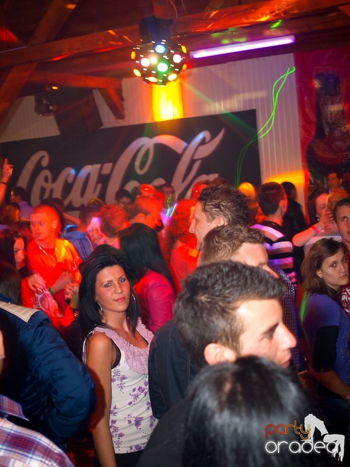 Easter Party în Disco Faház,