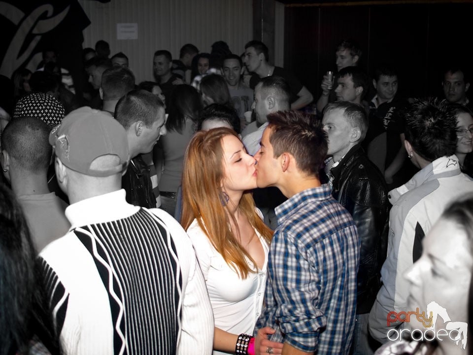 Easter Party în Disco Faház,