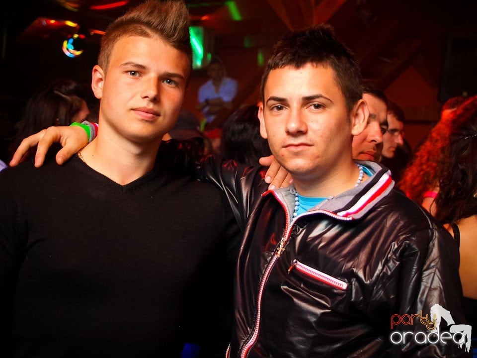 Easter Party în Disco Faház,