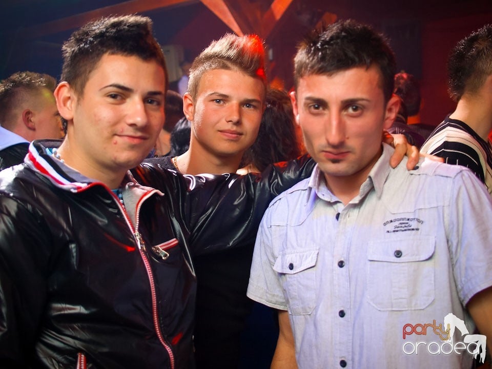 Easter Party în Disco Faház,