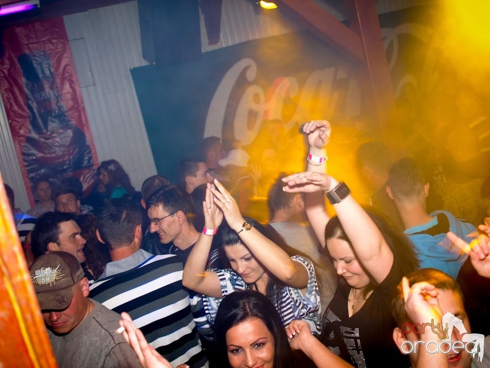 Easter Party în Disco Faház,