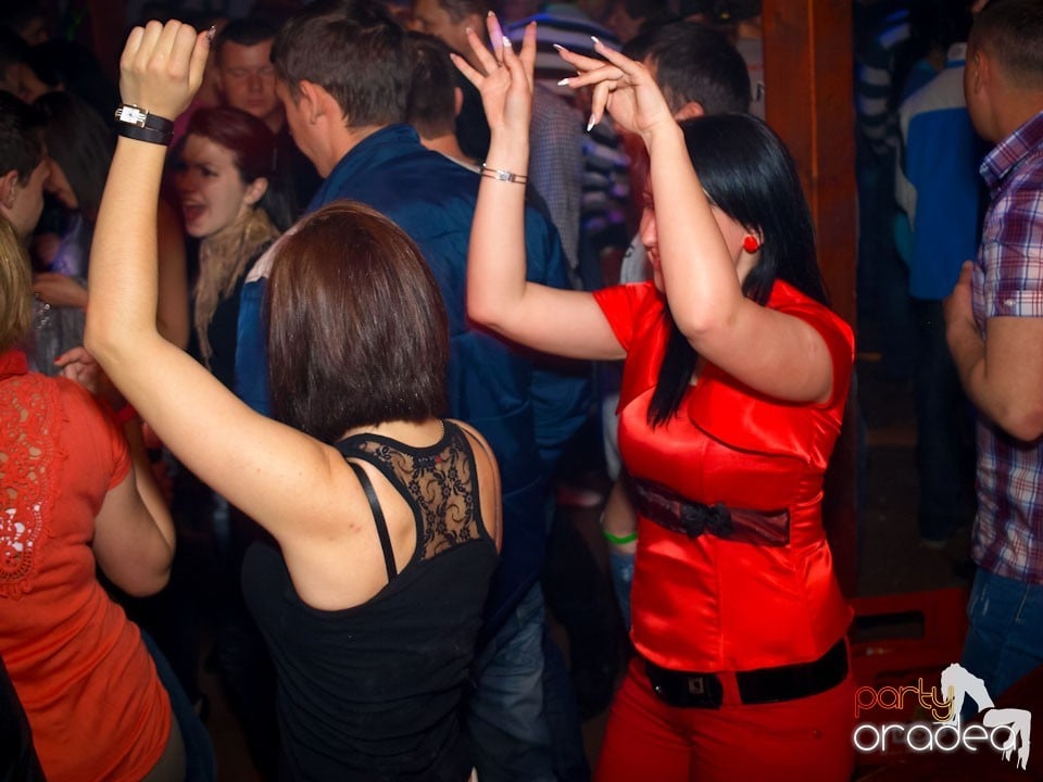 Easter Party în Disco Faház,