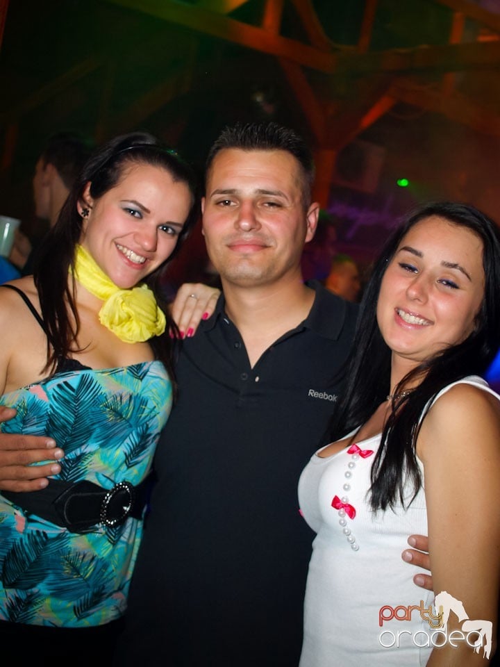 Easter Party în Disco Faház,