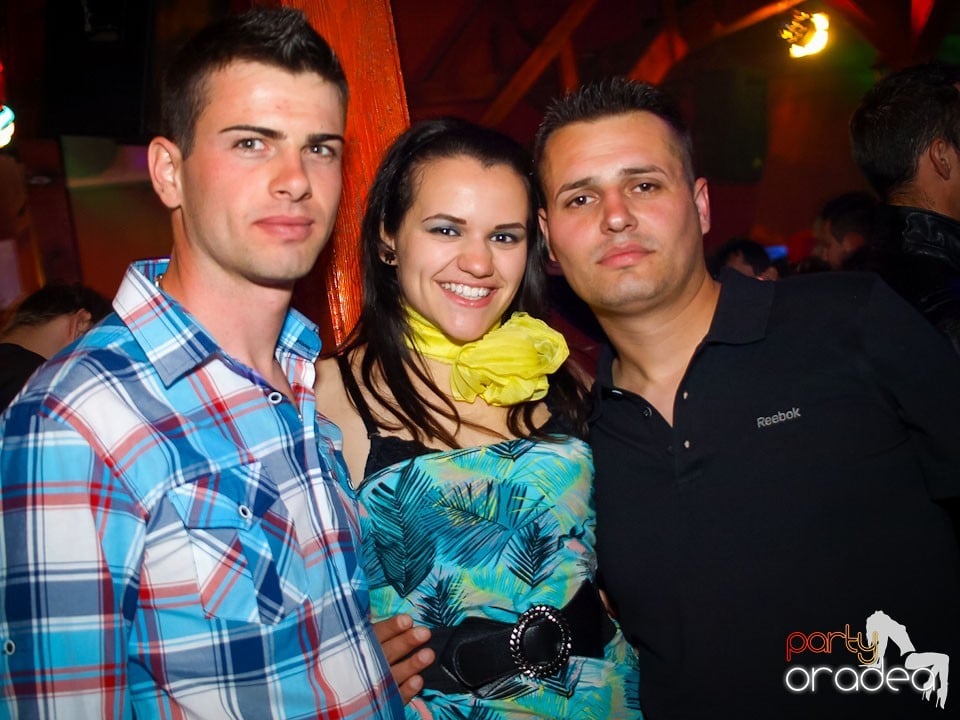 Easter Party în Disco Faház,