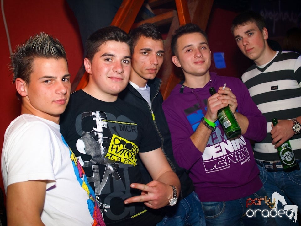 Easter Party în Disco Faház,