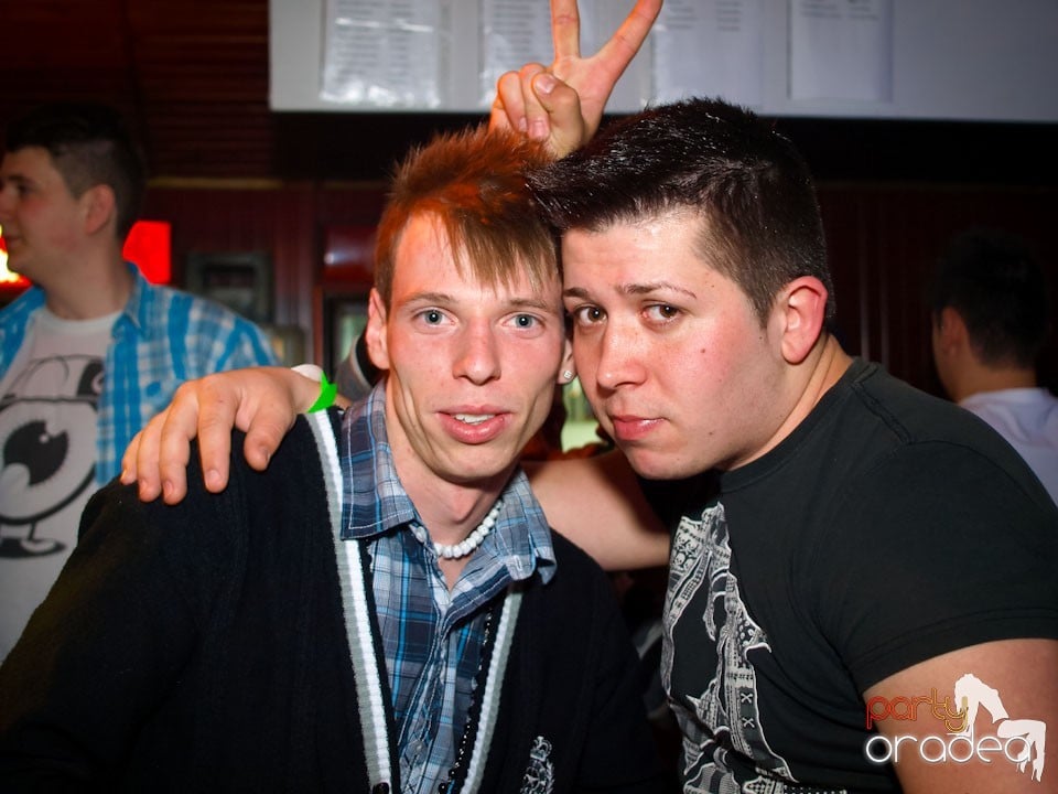 Easter Party în Disco Faház,