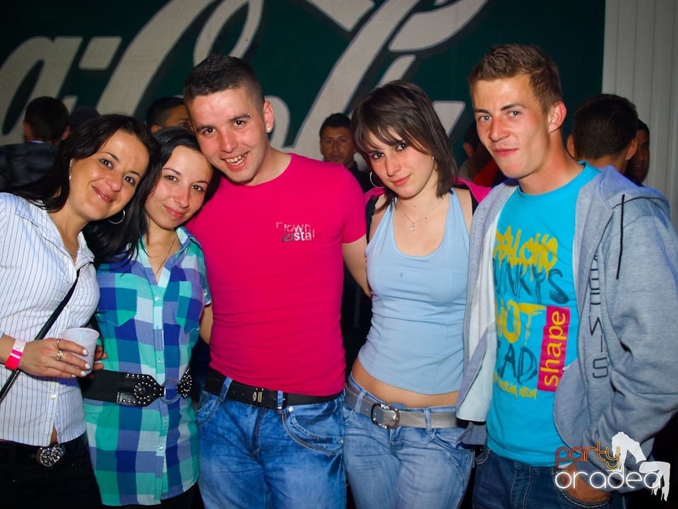 Easter Party în Disco Faház,