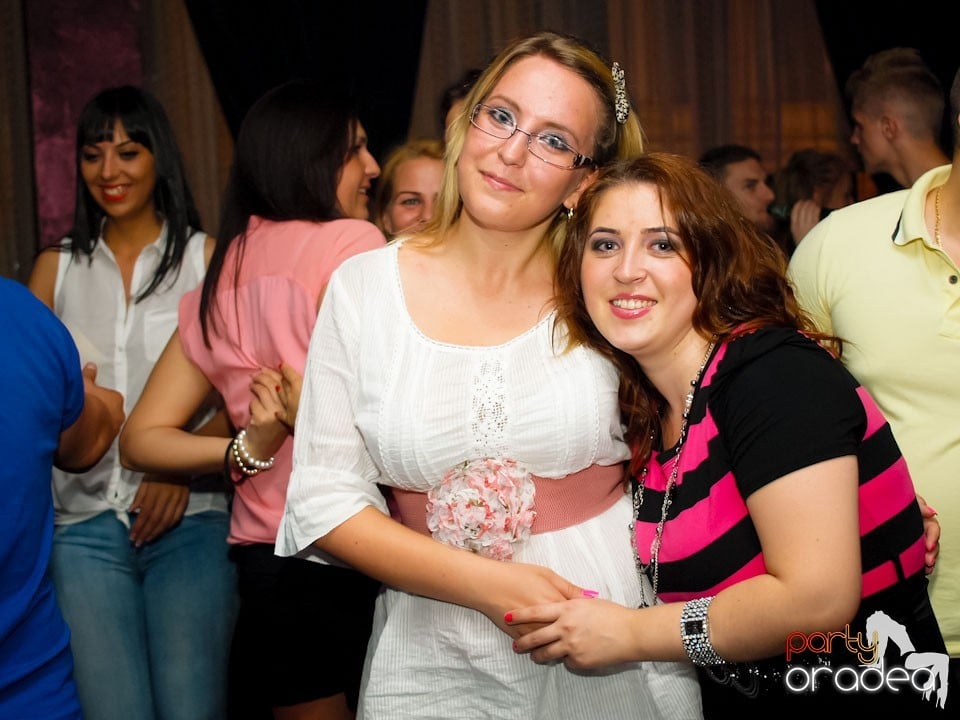 Emil Lassaria în The One,