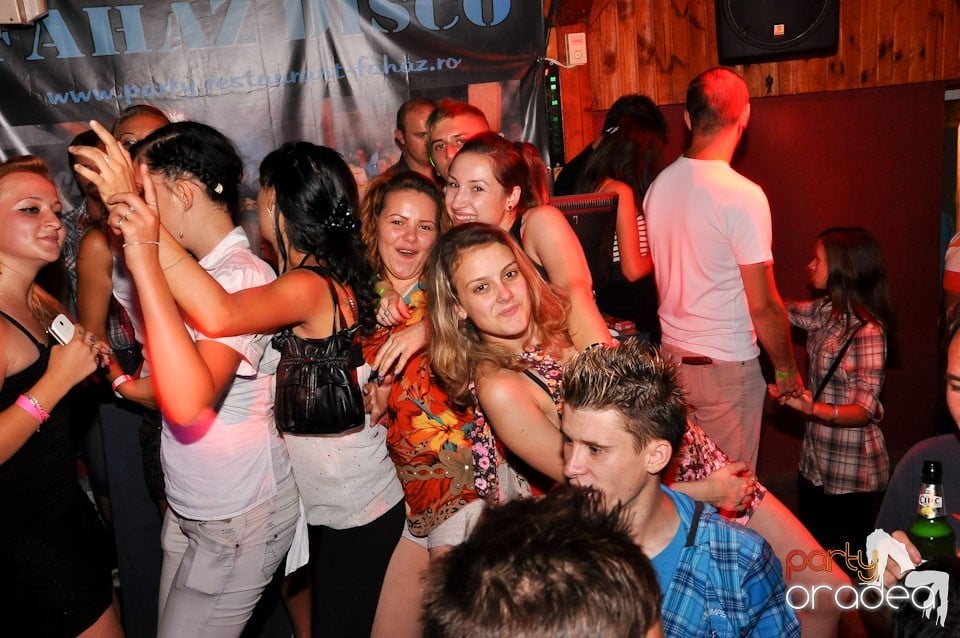 Endless Party în Disco Faház, 