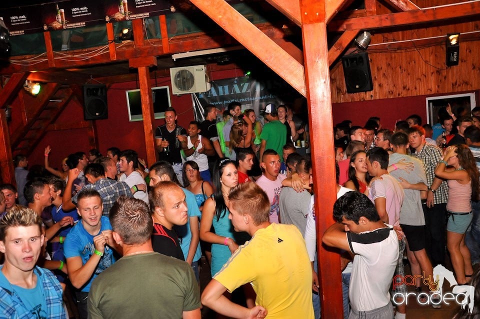 Endless Party în Disco Faház, 