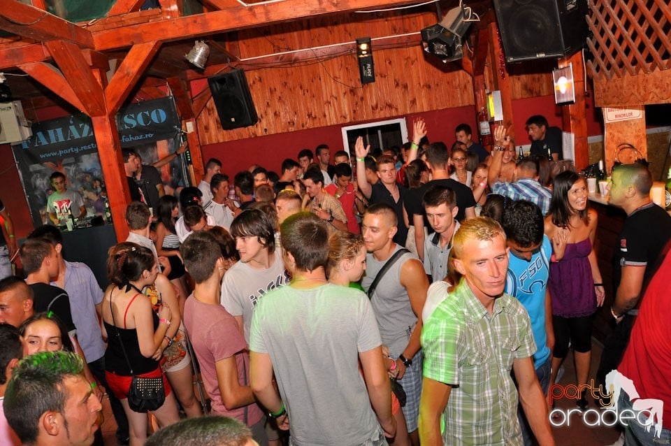 Endless Party în Disco Faház, 
