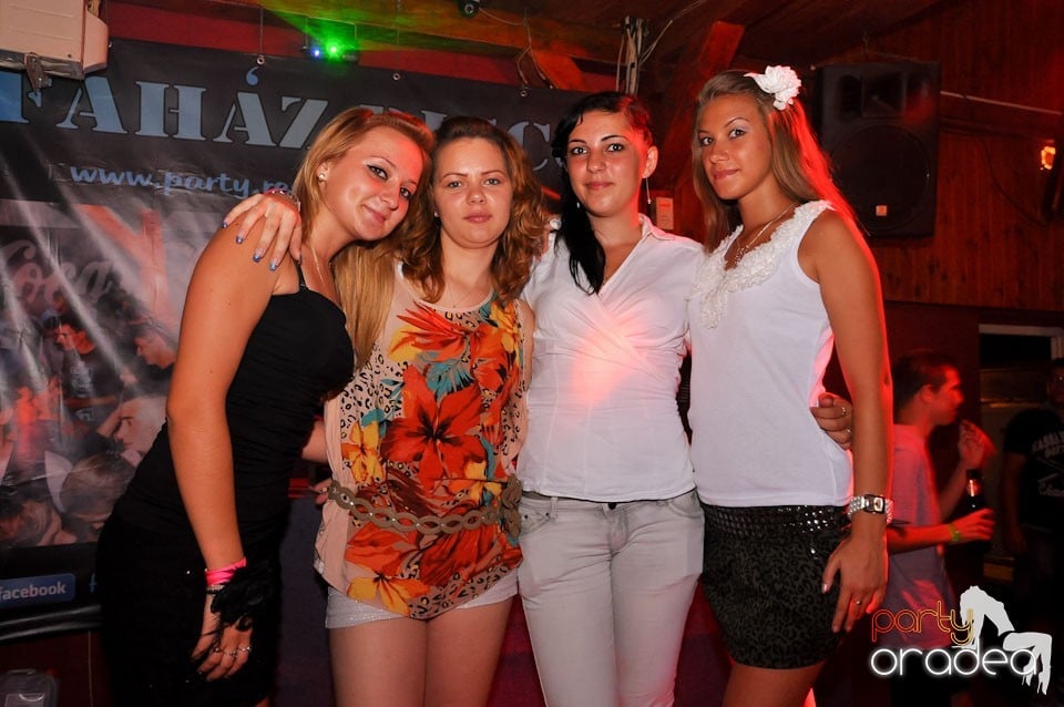 Endless Party în Disco Faház, 