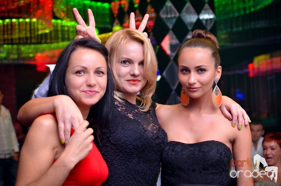 Erotique Burlesque @ The One,