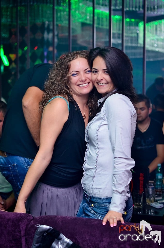 Erotique Burlesque @ The One,