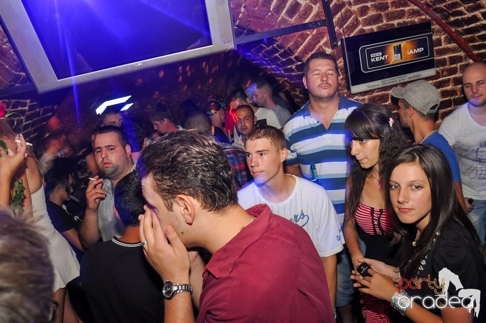 Escape: Carlsberg Summer Party sâmbătă, 