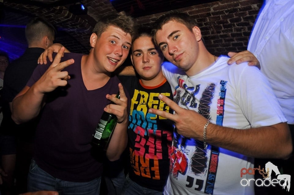 Escape: Carlsberg Summer Party sâmbătă, 