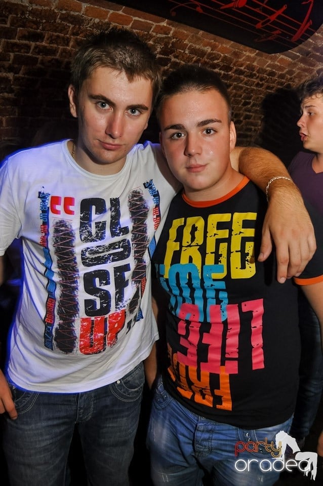 Escape: Carlsberg Summer Party sâmbătă, 